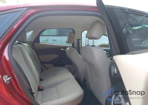 2016 Ford Focus Se из США, поврежденный, VIN 1FADP3F28GL361028